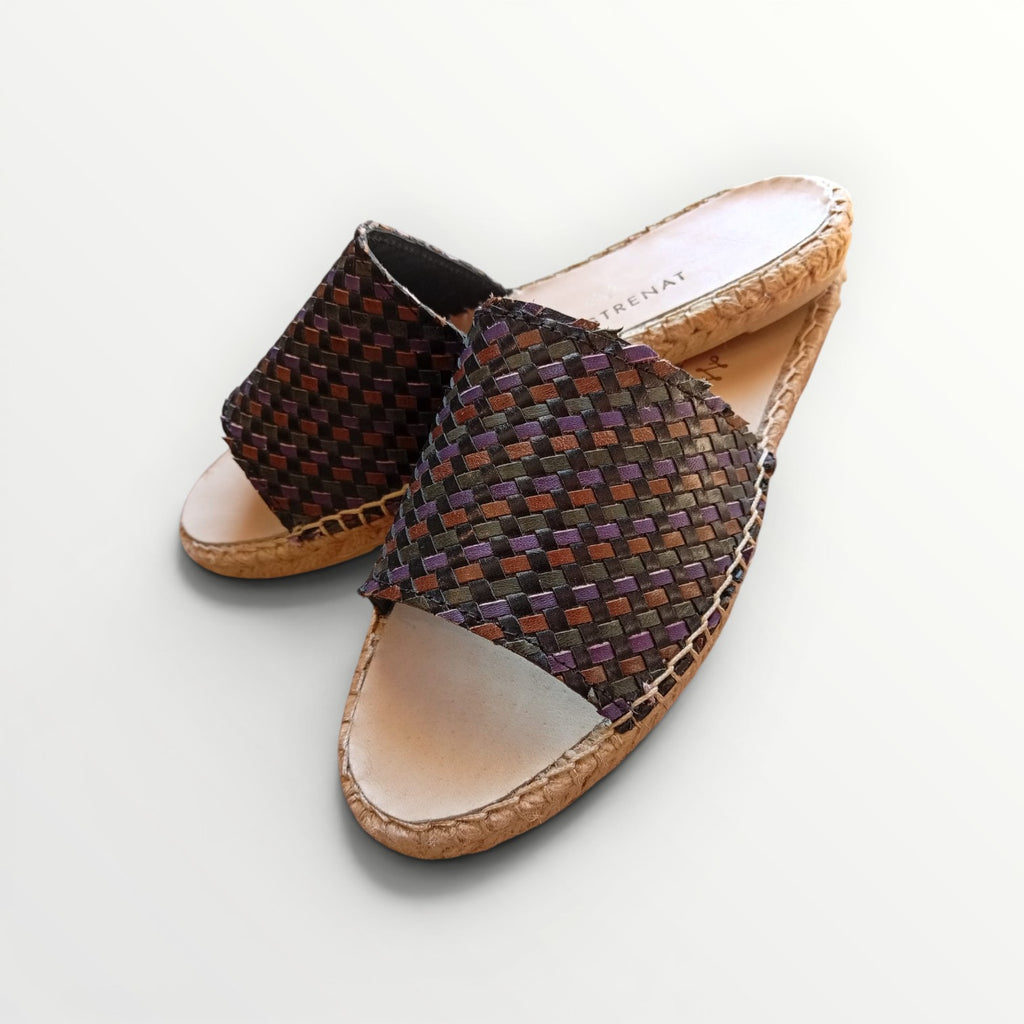 Sandalias de Piel con Trenzado Mallorquín Artesanal – Multicolor